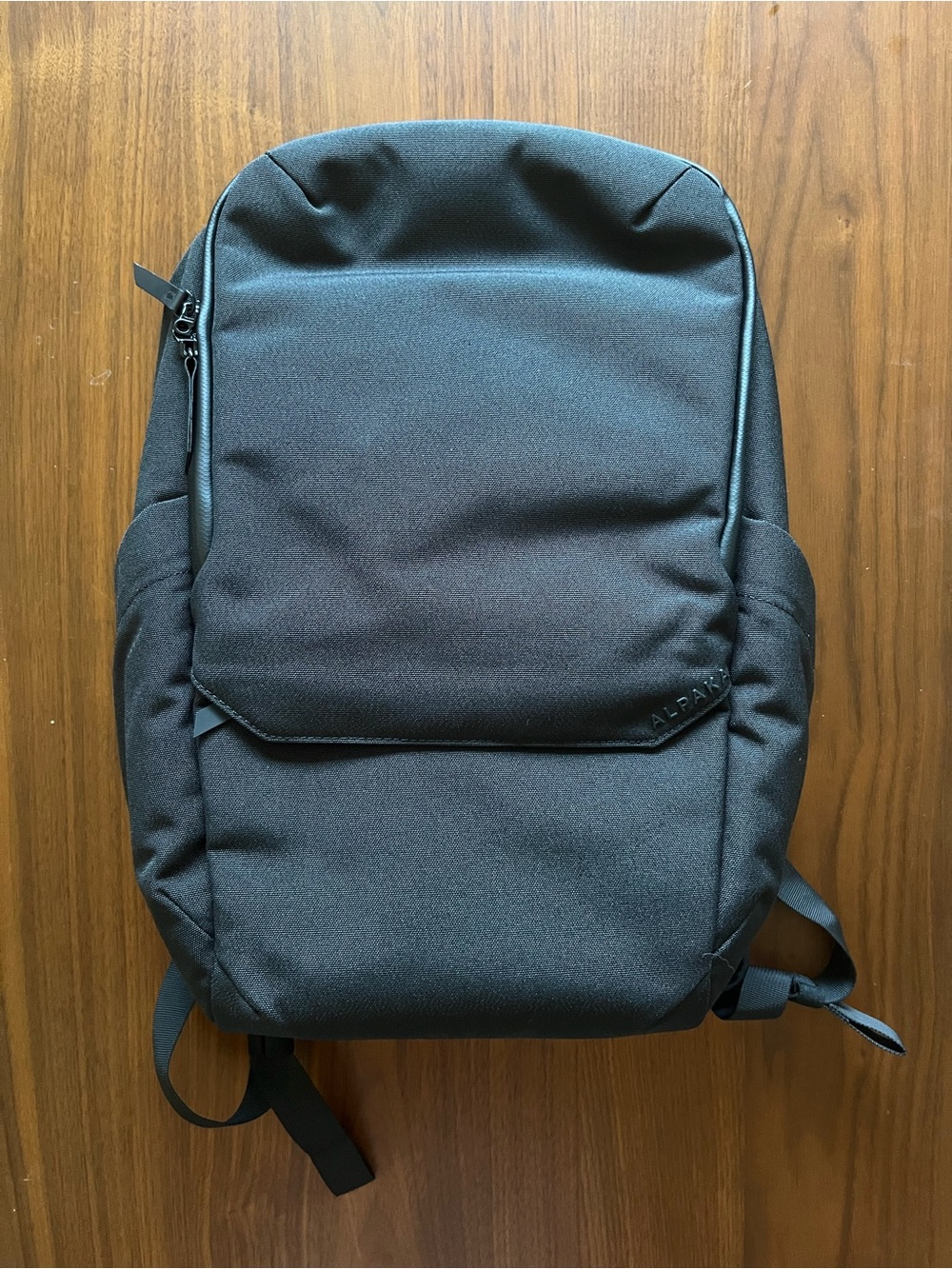 Alpaka Elements Backpack Pro: tech or laptop backpack, urban, sleek, commuter